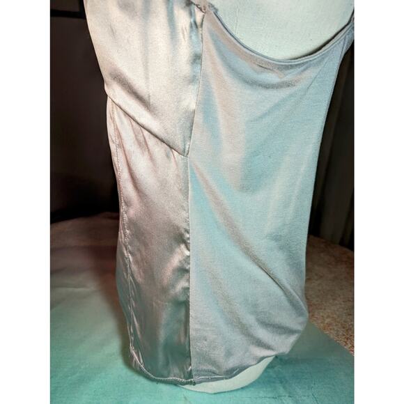 Ann Taylor silver-gray cami - Sz M - EUC - Picture 4 of 4